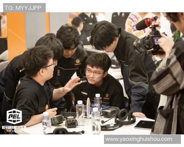 esports数据电竞比分与和平精英战术分析FPX盯防体系的深度解读与应用探讨